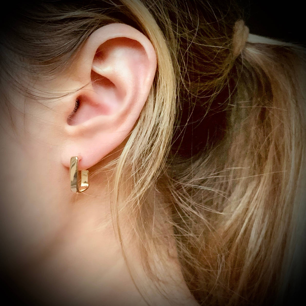 SQUARE HOOP HUGGIE EARRINGS