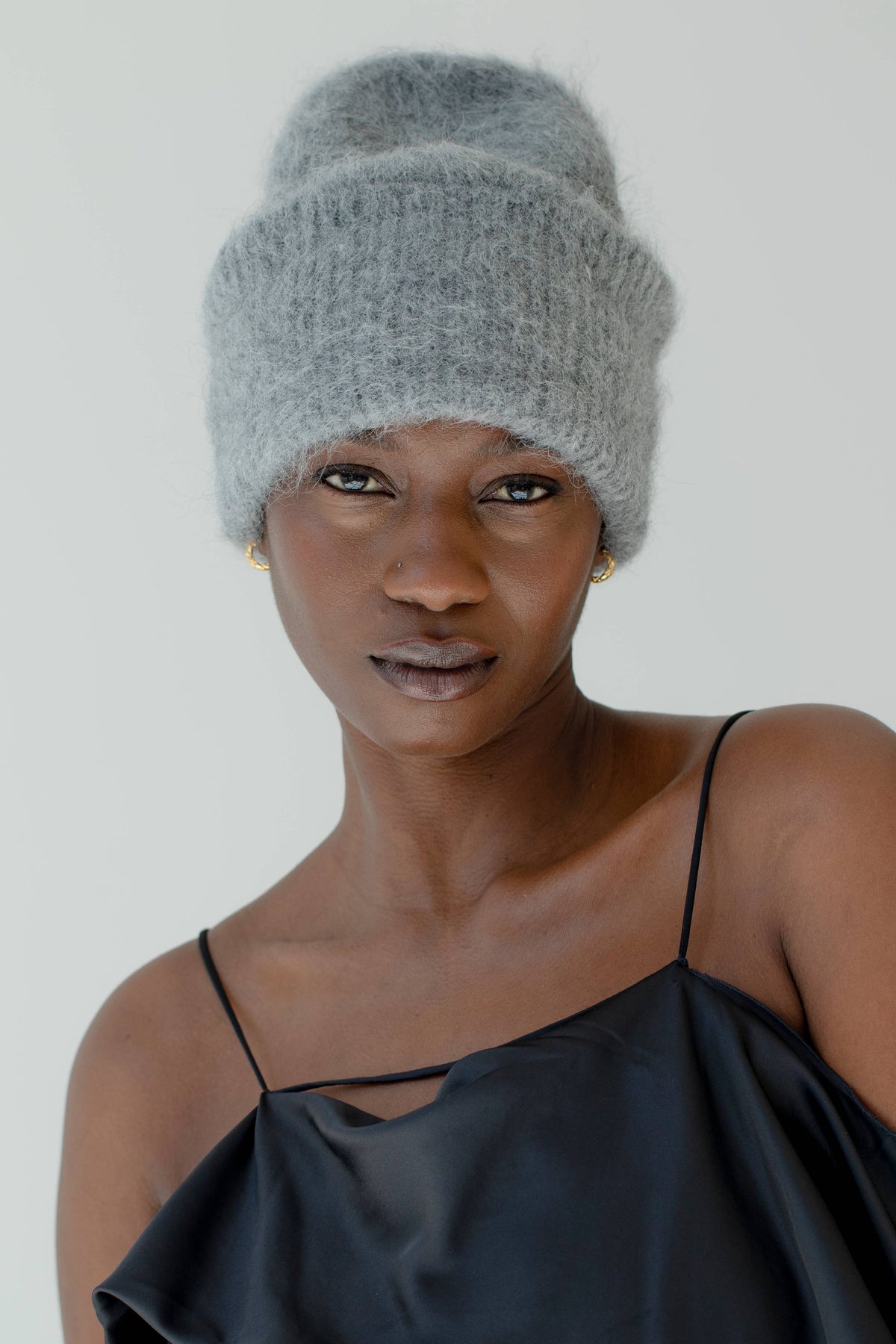 The Alpaca Beanie - Grey - AW23