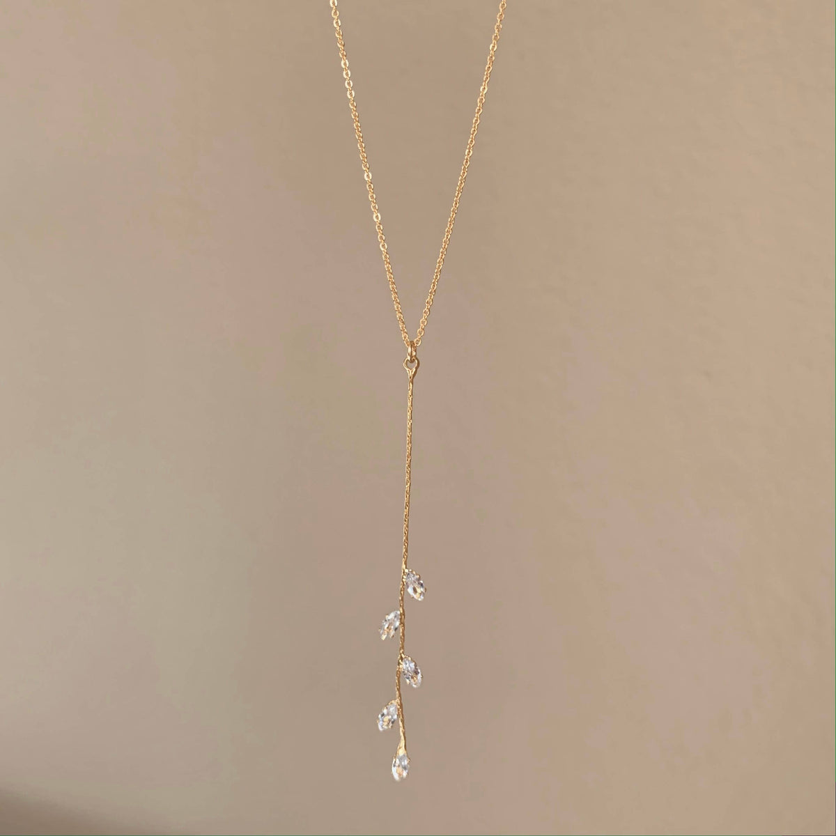 VINE LARIAT NECKLACE