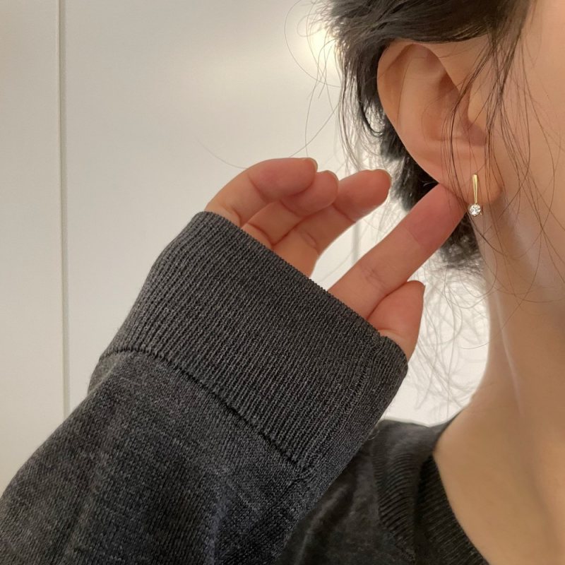 Dainty Geometric Huggie Hoop Earrings