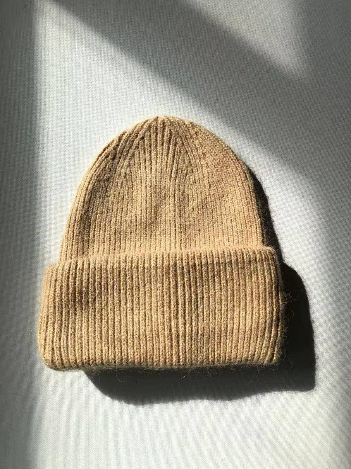 ROYAL ANGORA BEANIE: Camel