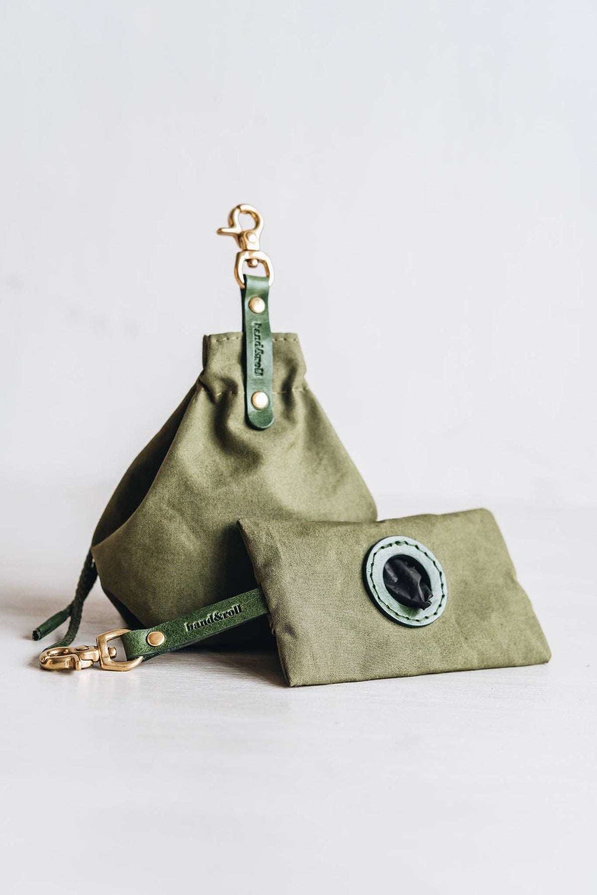 DOG TREAT BAG. YORK: Yellow / Tan