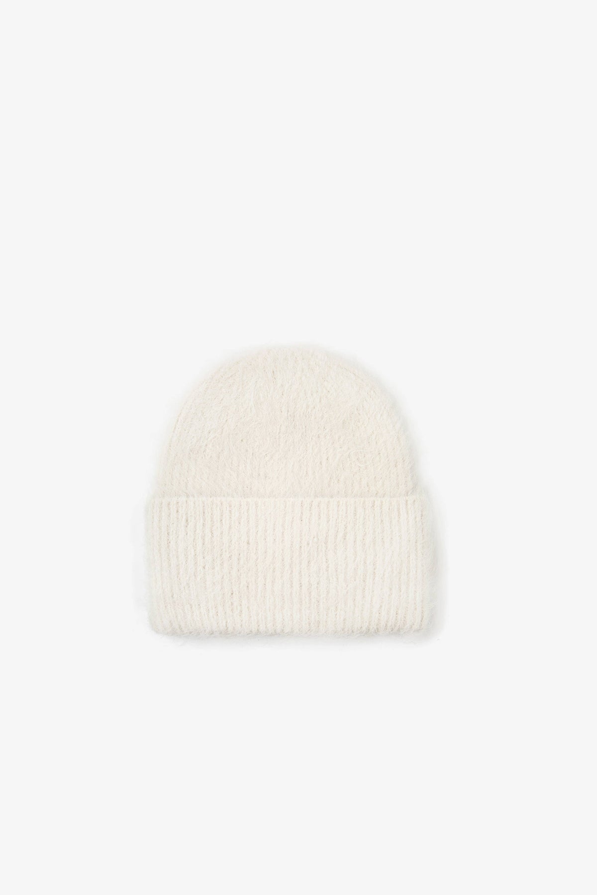 The Alpaca Beanie - White - AW23