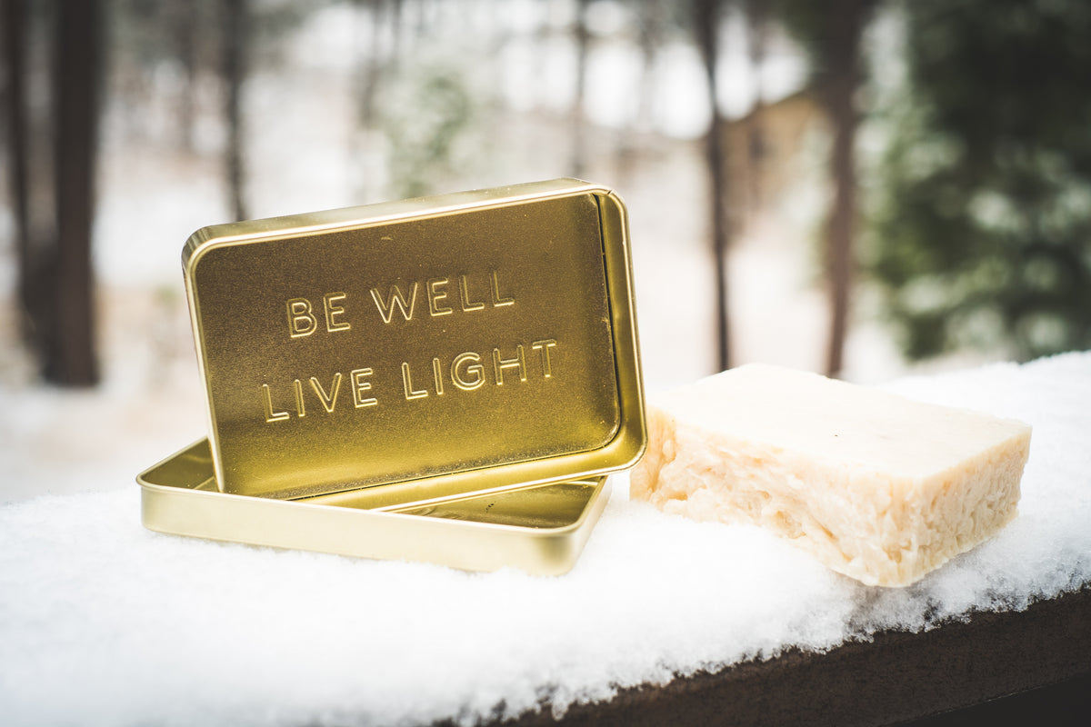 "Live Light" Travel Tin