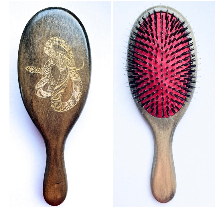 "Free Your Hair" Ritual Brush
