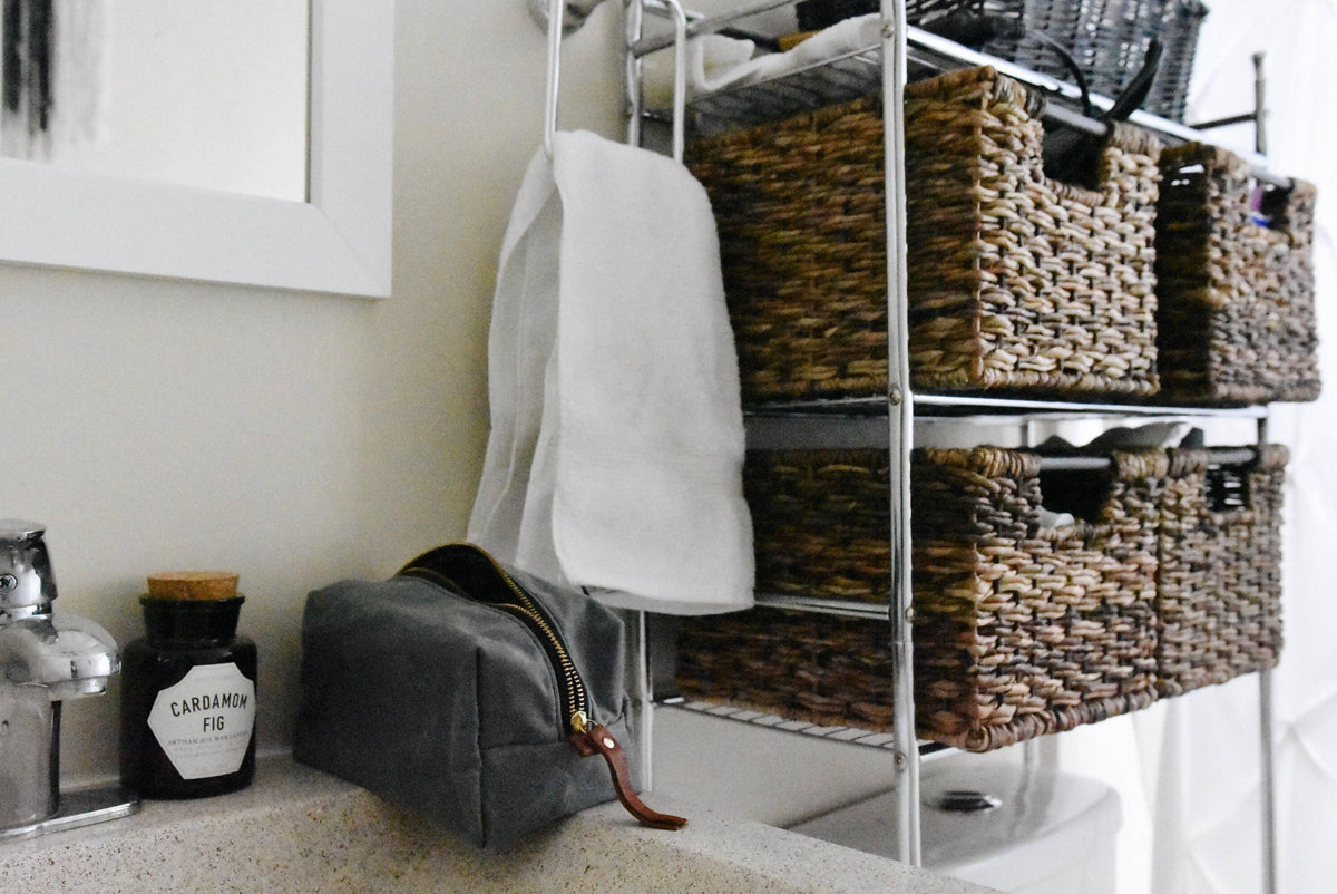 Dopp Kit | Waxed Canvas: Charcoal