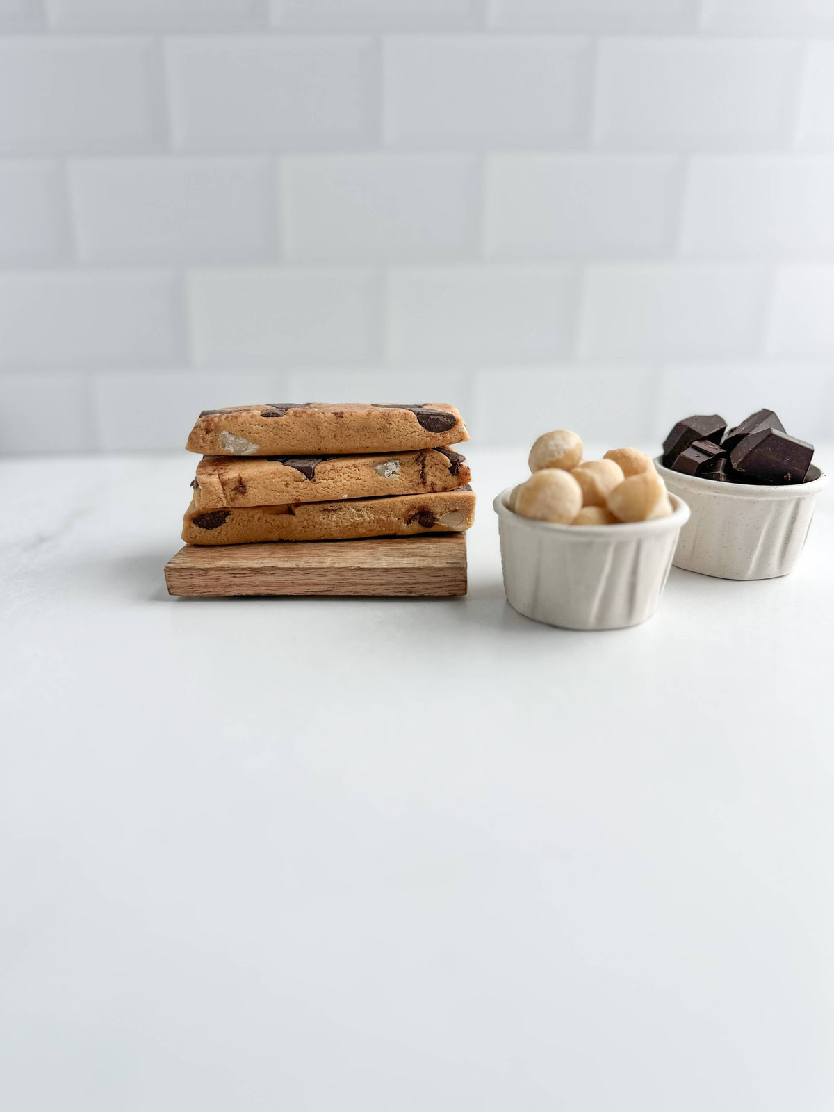 Seed Oil Free Chocolate Macadamia Protein Bar