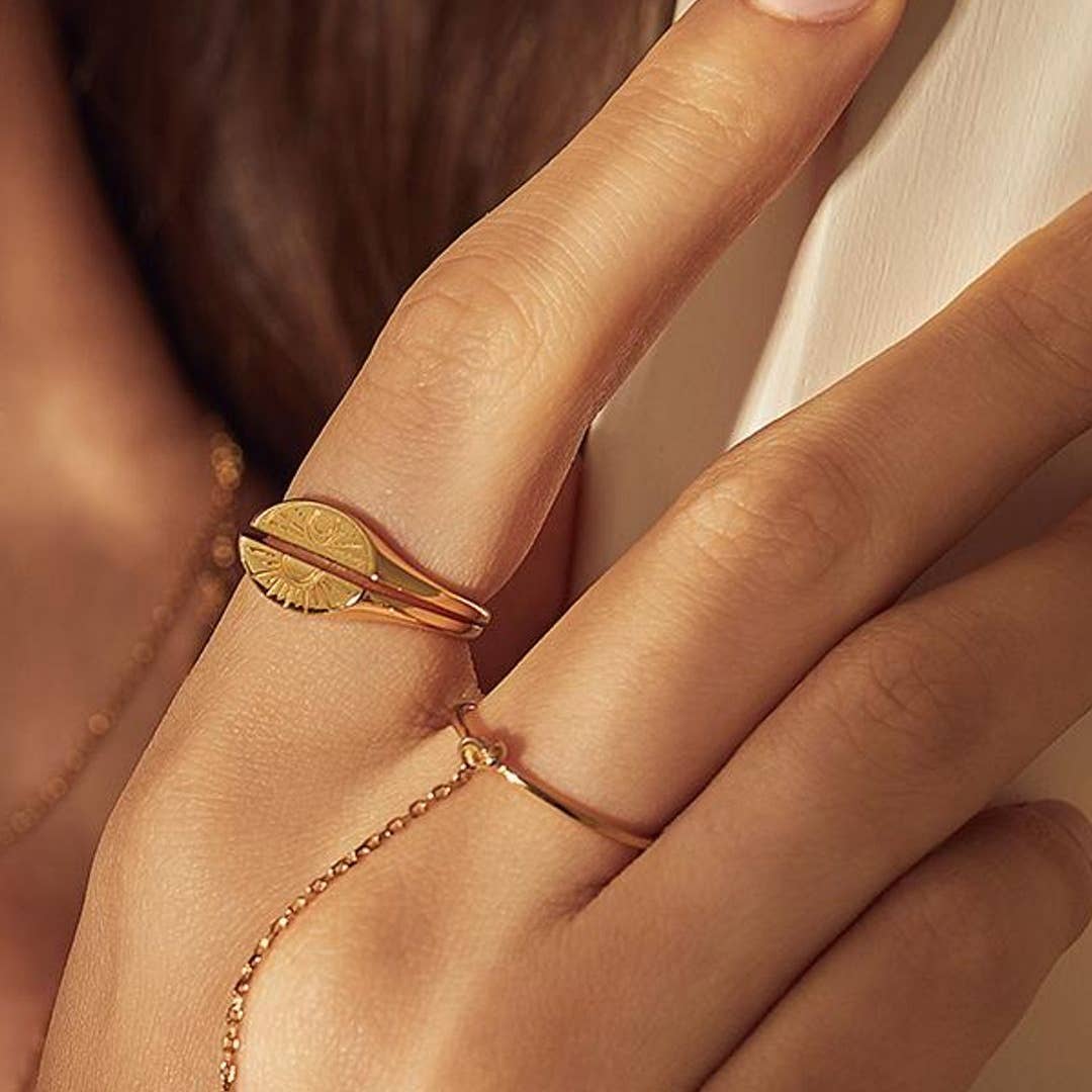 Sunset Sunrise 2 Piece Stacking Gold Ring: 7
