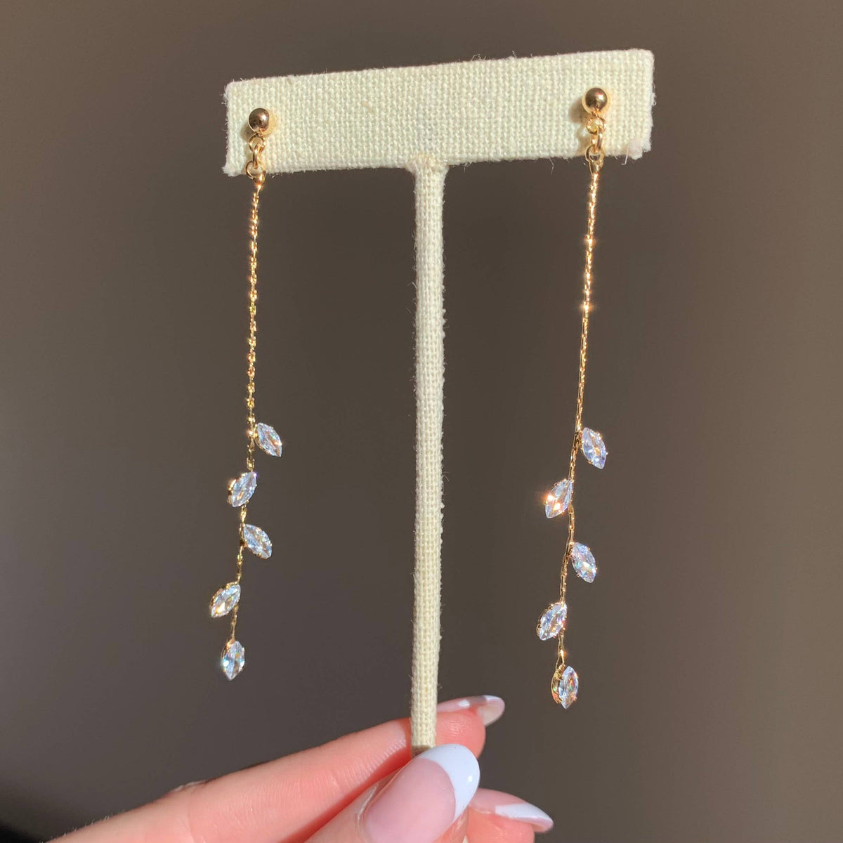 GRACIE DANGLES