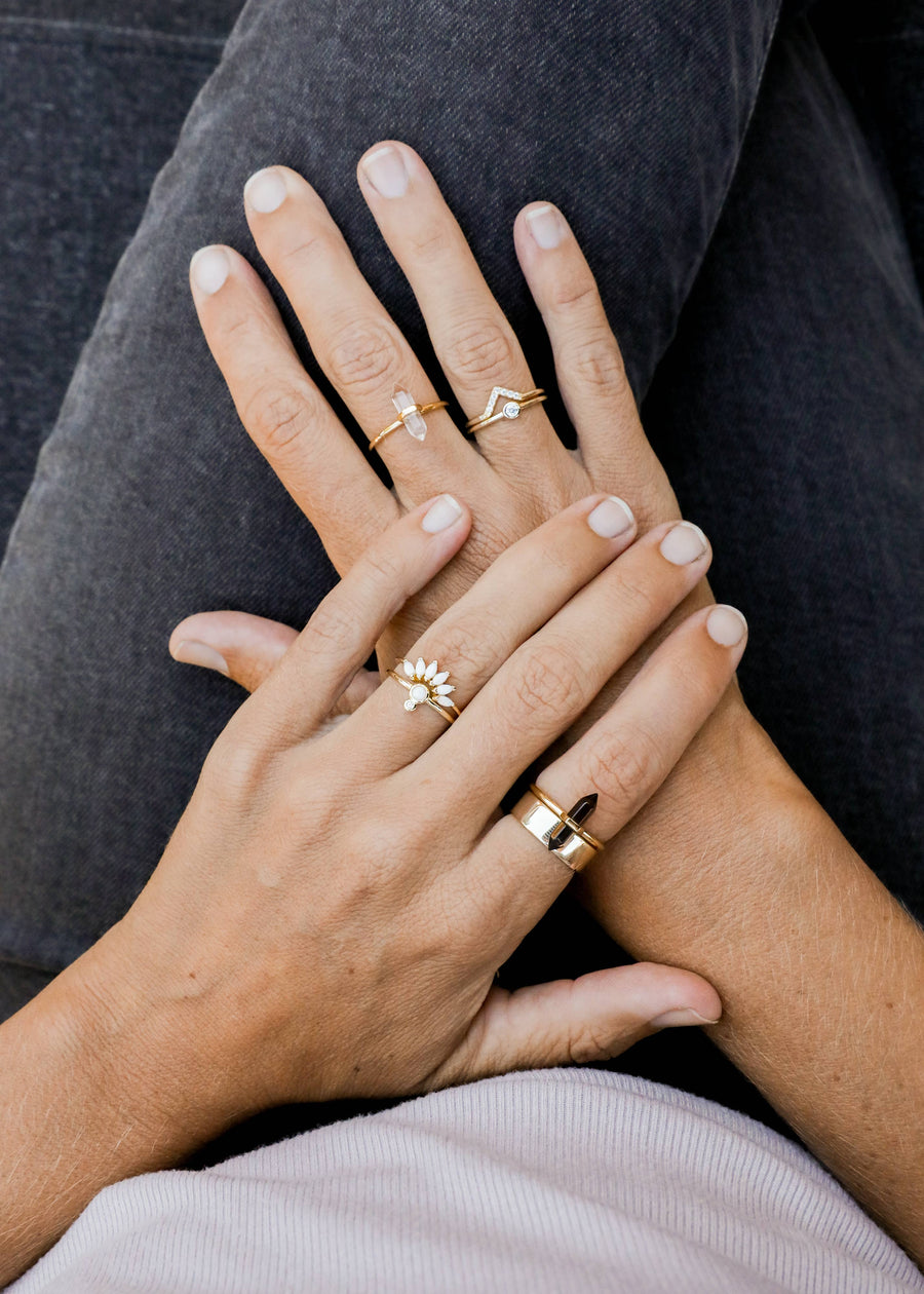 Gold Lambda Ring Size 6