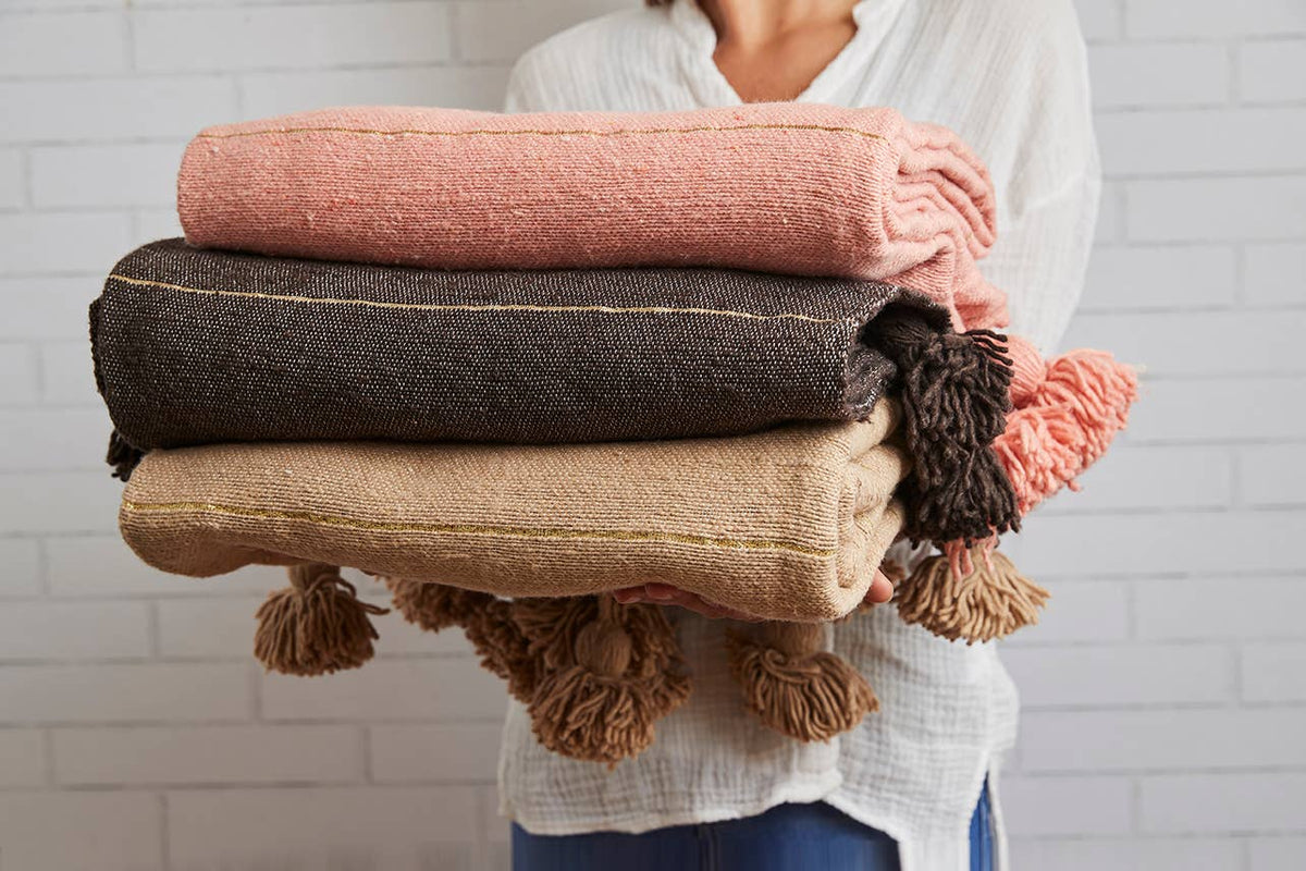 Moroccan Blankets: Off-White
