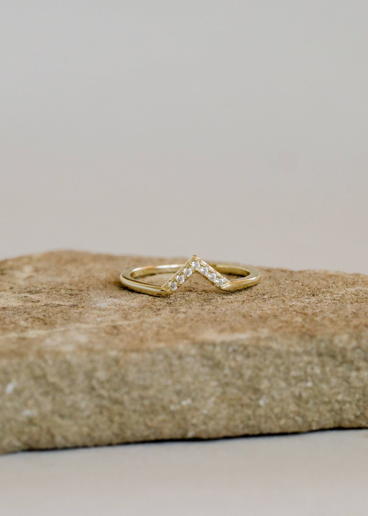 Gold Lambda Ring Size 6