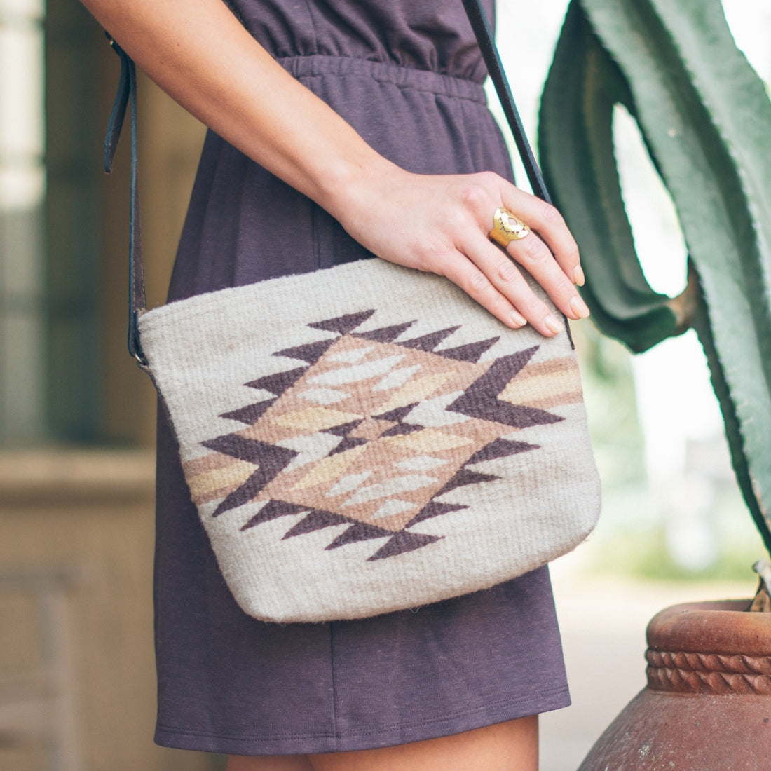 Alban Crossbody