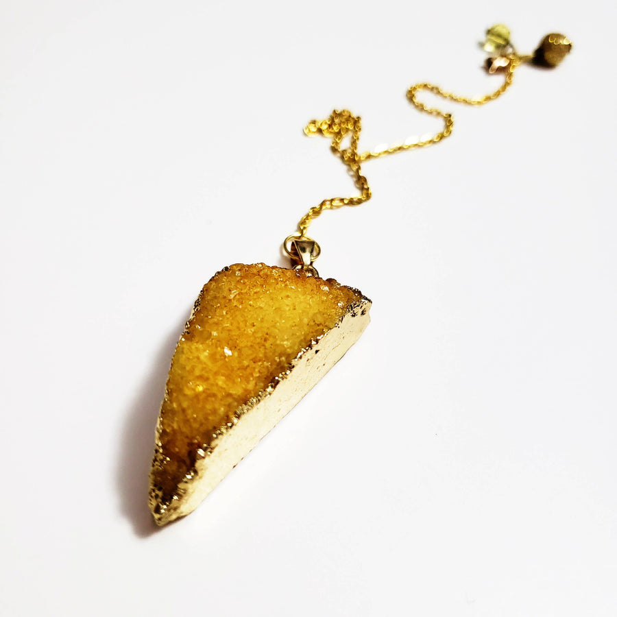 Yellow Gold Druzy Pendulum